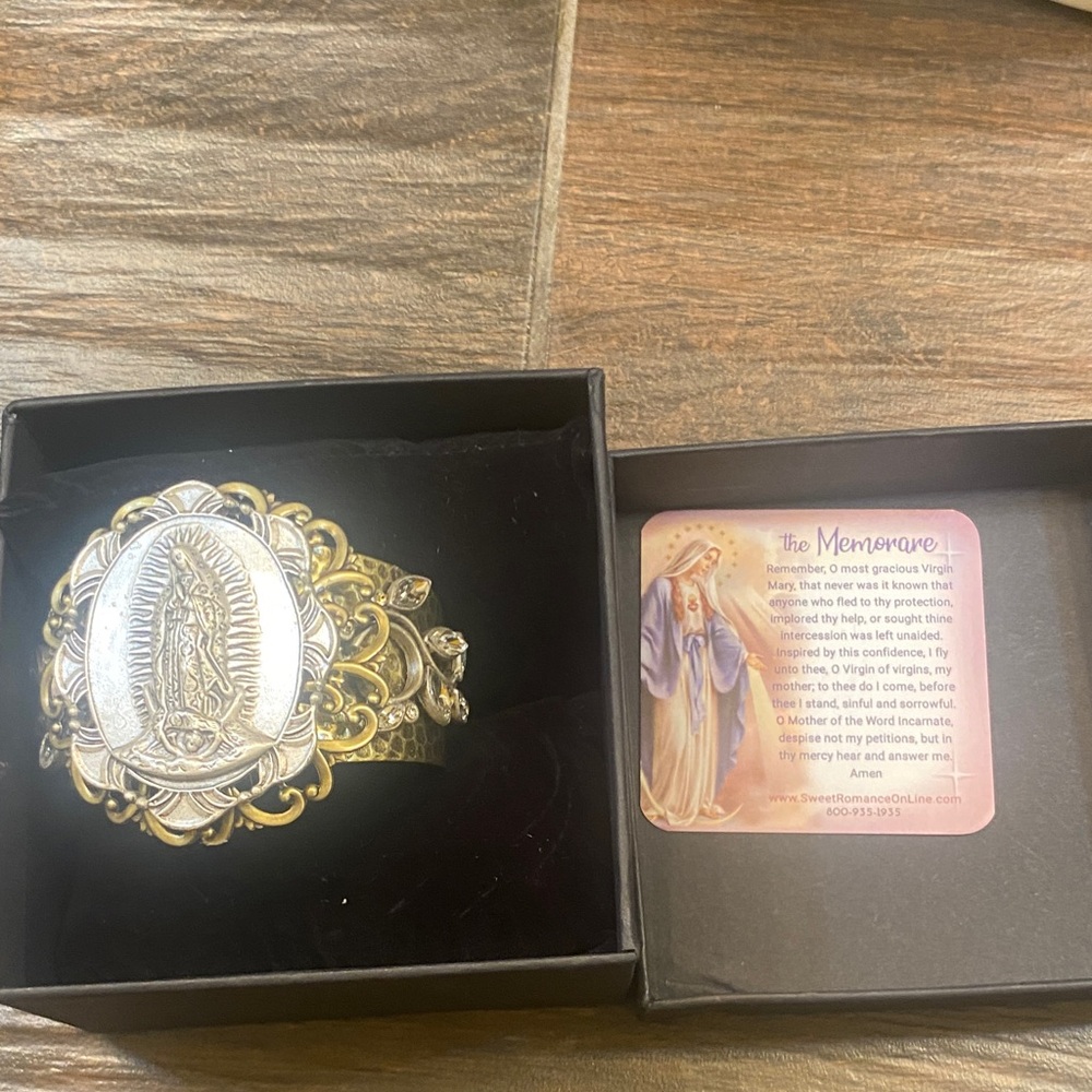 Gold and Silver Religious Bracelet - Picture 4 of 4